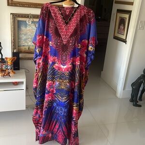 Shore Drive Pink/Blue/Black/ Gold Tropical Floral Caftan/Coverup/Maxi Dress